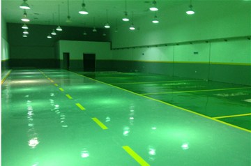 環氧地坪漆施工時為什么有刺鼻的氣味？有毒嗎？