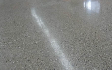 金剛砂超耐磨地坪為什么越來越多的工廠會采用？