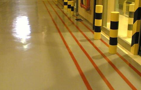 環(huán)氧地坪漆出現(xiàn)滲色和浮色原因是什么？如何解決？